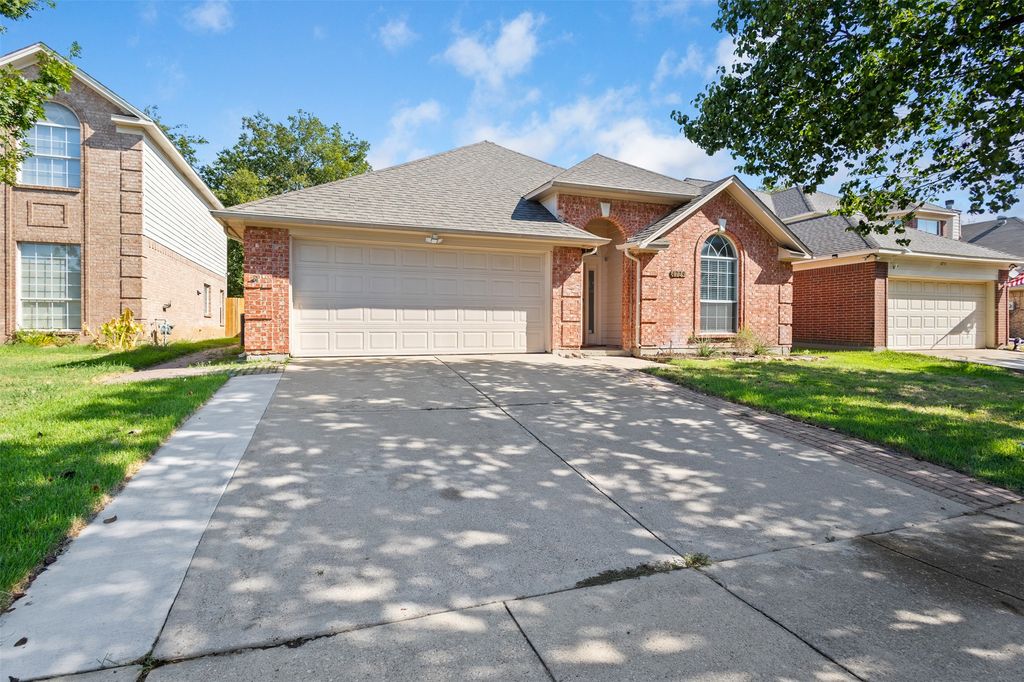 4729 Grant Park Avenue, Fort Worth, TX 76137 — photo 2