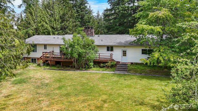 10905 138th Avenue SE, Rainier, WA 98576