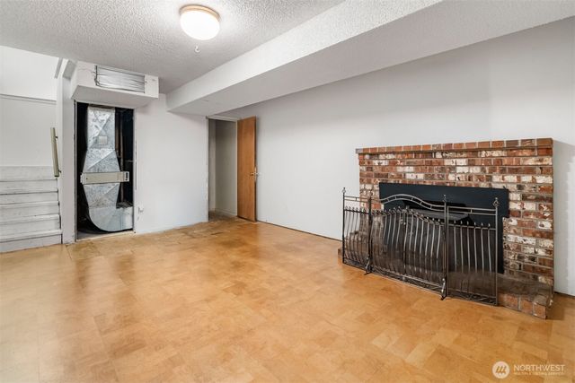 10905 138th Avenue SE, Rainier, WA 98576