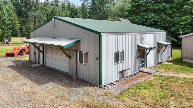 10905 138th Avenue SE, Rainier, WA 98576