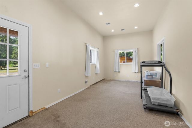 10905 138th Avenue SE, Rainier, WA 98576