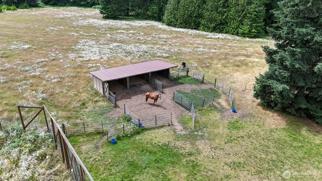 10905 138th Avenue SE, Rainier, WA 98576