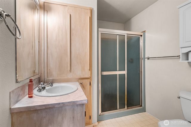 10905 138th Avenue SE, Rainier, WA 98576