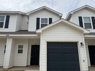 4138 Swans Lndg 3 # 302, San Antonio, TX 78217