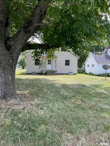 421 E WASHINGTON Street, Edinburg, IL 62531