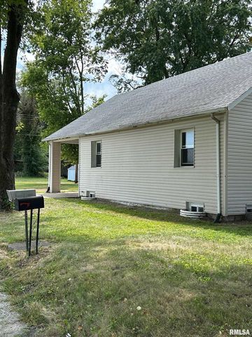 421 E WASHINGTON Street, Edinburg, IL 62531