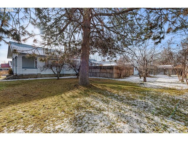 1029 WALNUT St, Baker City, OR 97814