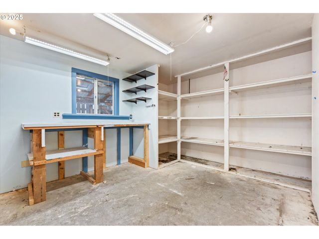 1029 WALNUT St, Baker City, OR 97814