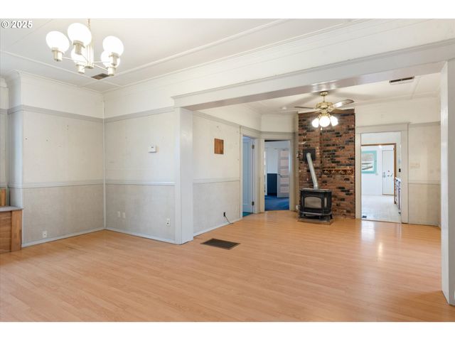 1029 WALNUT St, Baker City, OR 97814