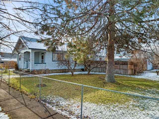 1029 WALNUT St, Baker City, OR 97814
