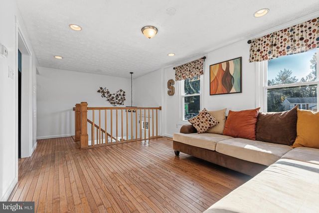 6 SWEET GUM CT, Baltimore, MD 21221