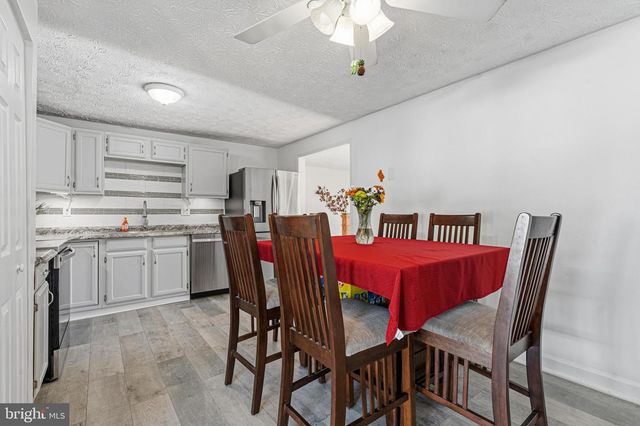 6 SWEET GUM CT, Baltimore, MD 21221
