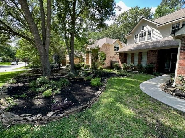 182 N Wimberly Way, The Woodlands, TX 77385