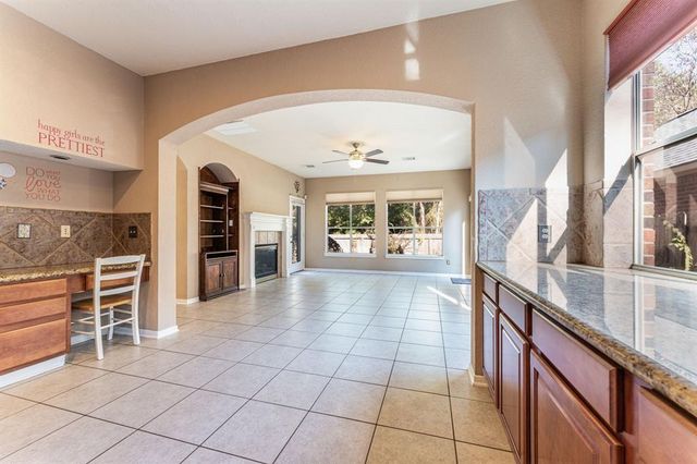 182 N Wimberly Way, The Woodlands, TX 77385