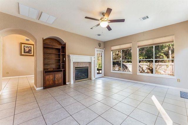 182 N Wimberly Way, The Woodlands, TX 77385