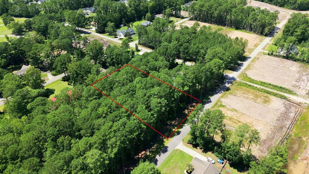 1524 Goggle Eye Dr., Longs, SC 29568