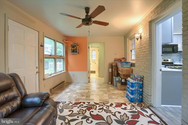 1604 KENT RD, Camp Hill, PA 17011