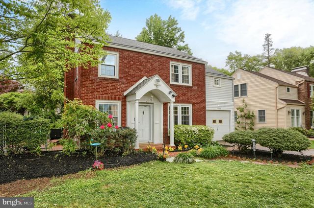 1604 KENT RD, Camp Hill, PA 17011