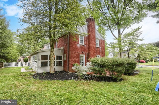 1604 KENT RD, Camp Hill, PA 17011