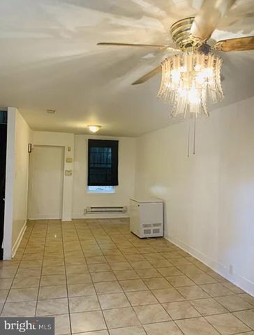 1124 NORTH ST, Philadelphia, PA 19123