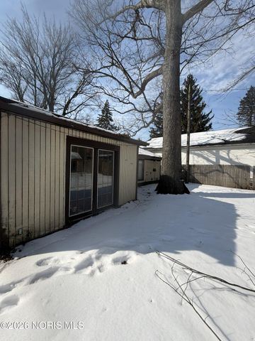 1374 Gage Drive, Toledo, OH 43612