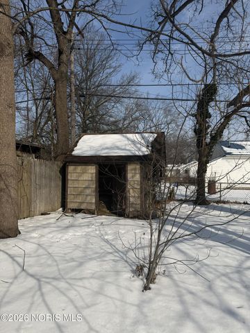 1374 Gage Drive, Toledo, OH 43612