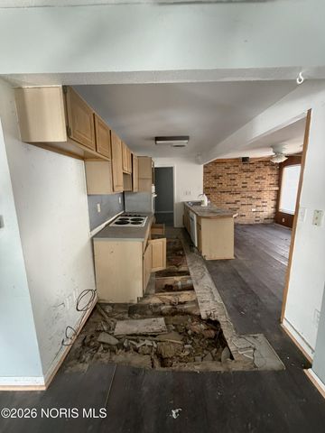 1374 Gage Drive, Toledo, OH 43612