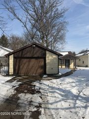 1374 Gage Drive, Toledo, OH 43612