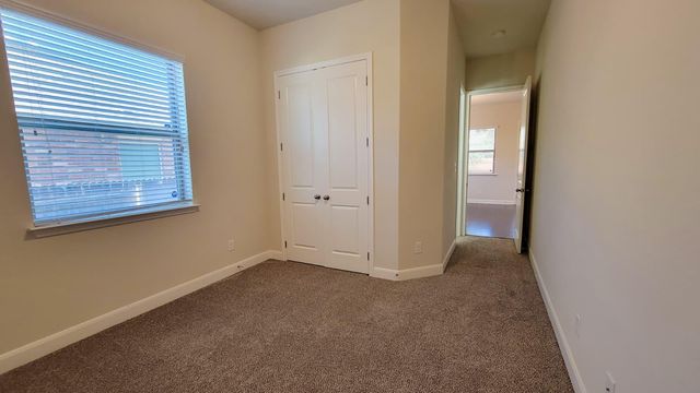 706 Old Settlers DR, San Marcos, TX 78666