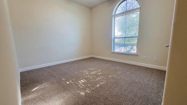 706 Old Settlers DR, San Marcos, TX 78666