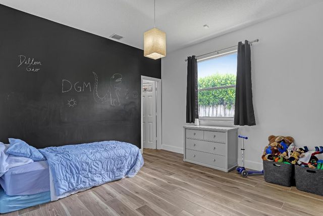 2150 NW 125th Terrace, Pembroke Pines, FL 33028