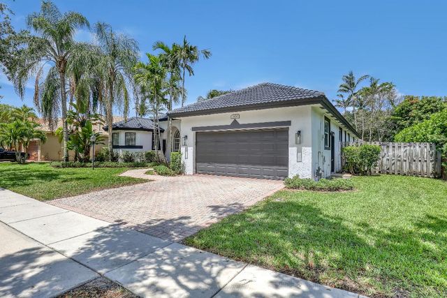 2150 NW 125th Terrace, Pembroke Pines, FL 33028