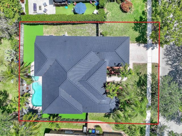 2150 NW 125th Terrace, Pembroke Pines, FL 33028
