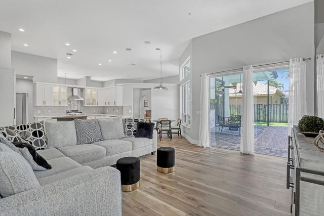 2150 NW 125th Terrace, Pembroke Pines, FL 33028