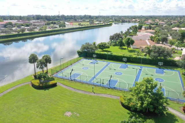 2150 NW 125th Terrace, Pembroke Pines, FL 33028