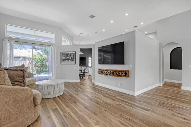 2150 NW 125th Terrace, Pembroke Pines, FL 33028