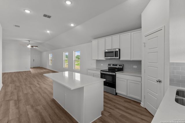 1521 Golden Wheat, New Braunfels, TX 78130