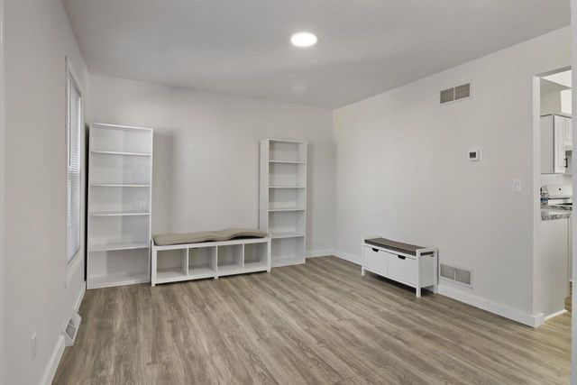 2405 16th PLACE, Kenosha, WI 53140