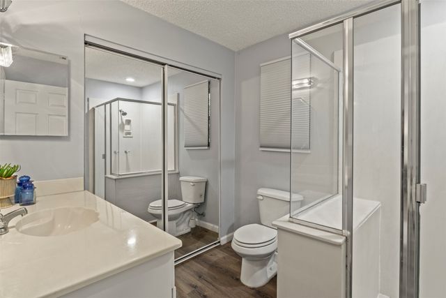 706 Henslee Drive, Euless, TX 76040