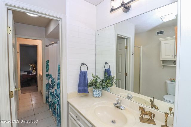 357 E Cascades Circle, Clinton, MS 39056