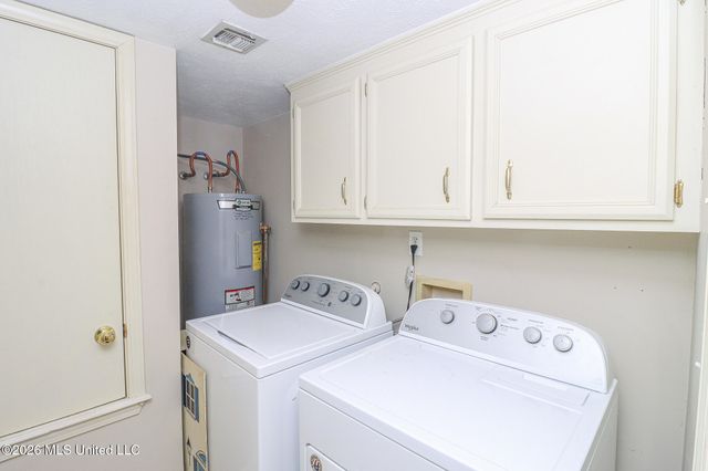 357 E Cascades Circle, Clinton, MS 39056