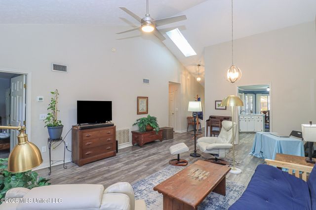 357 E Cascades Circle, Clinton, MS 39056