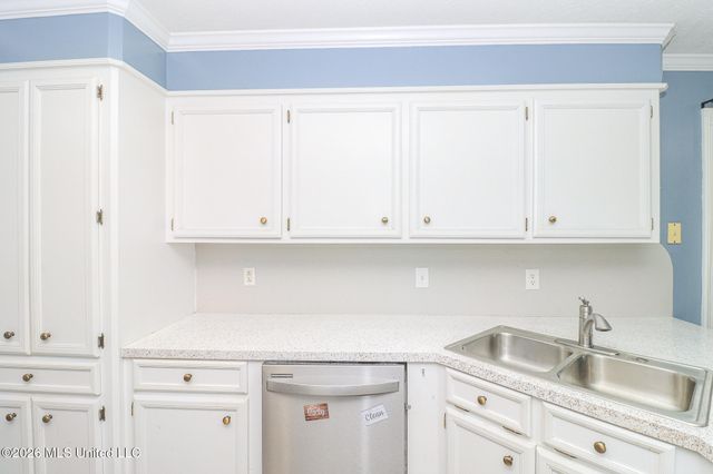 357 E Cascades Circle, Clinton, MS 39056