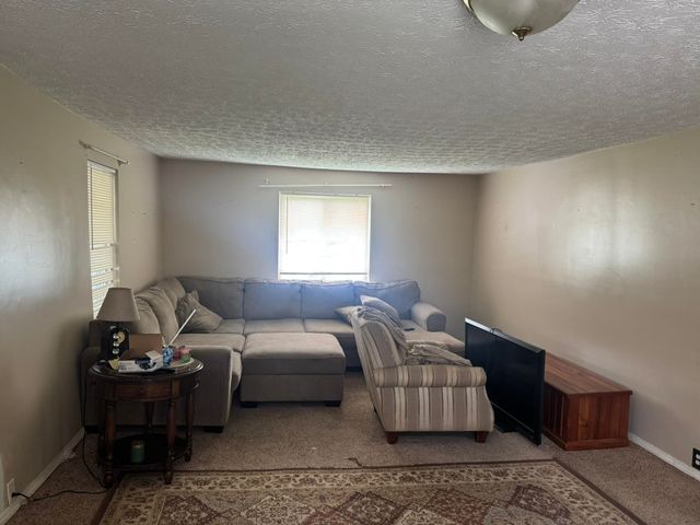 1424 Harvey Road, Huntington, WV 25701