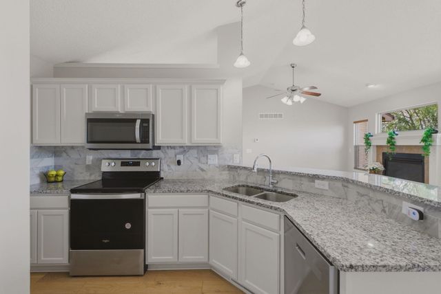 2421 N FIELDSTONE STREET, Andover, KS 67002