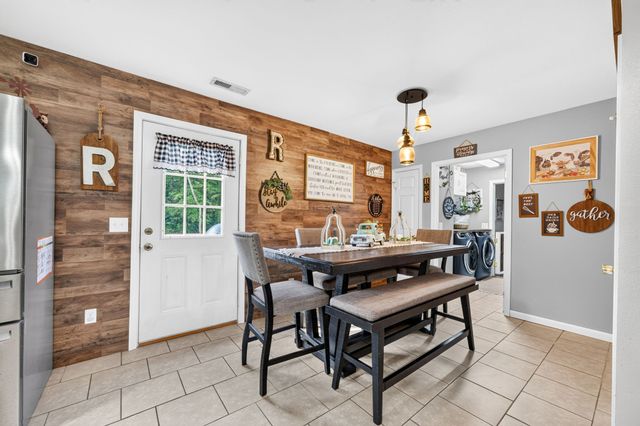177 Orange Cir, Crossville, TN 38555