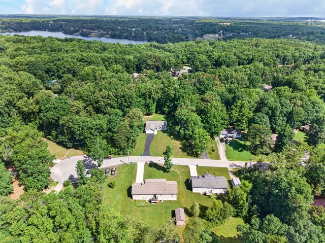 177 Orange Cir, Crossville, TN 38555