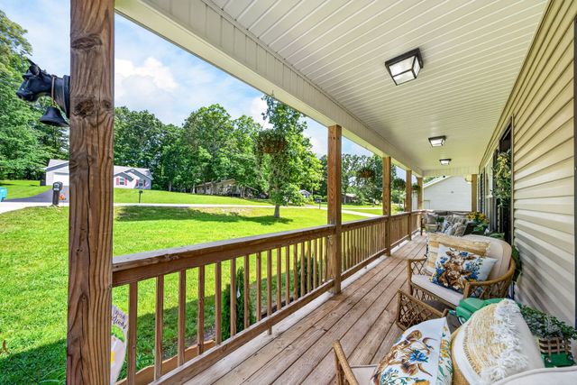 177 Orange Cir, Crossville, TN 38555
