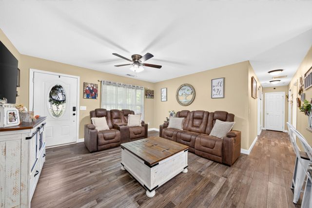 177 Orange Cir, Crossville, TN 38555