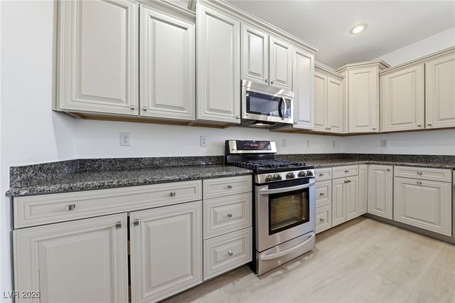 956 Via Canale Drive, Henderson, NV 89011